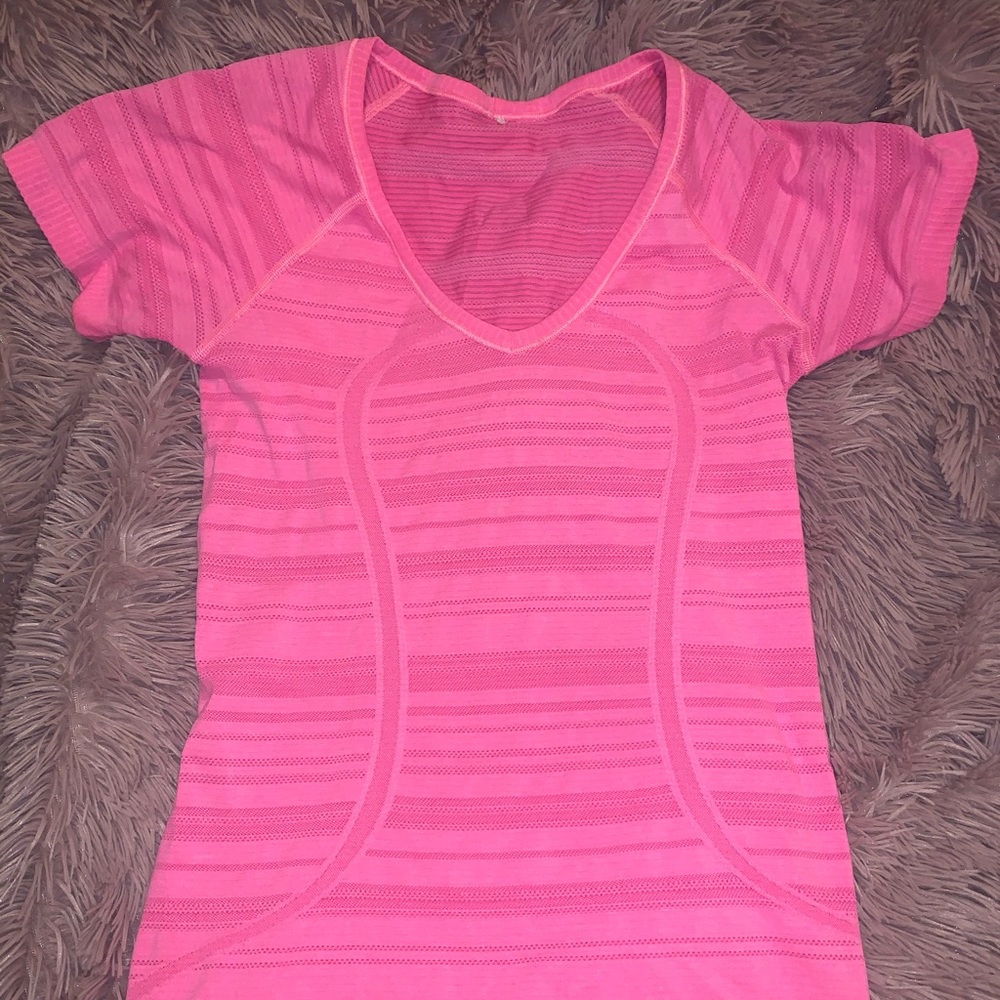 Lulu lemon swiftly tech short sleeve tee